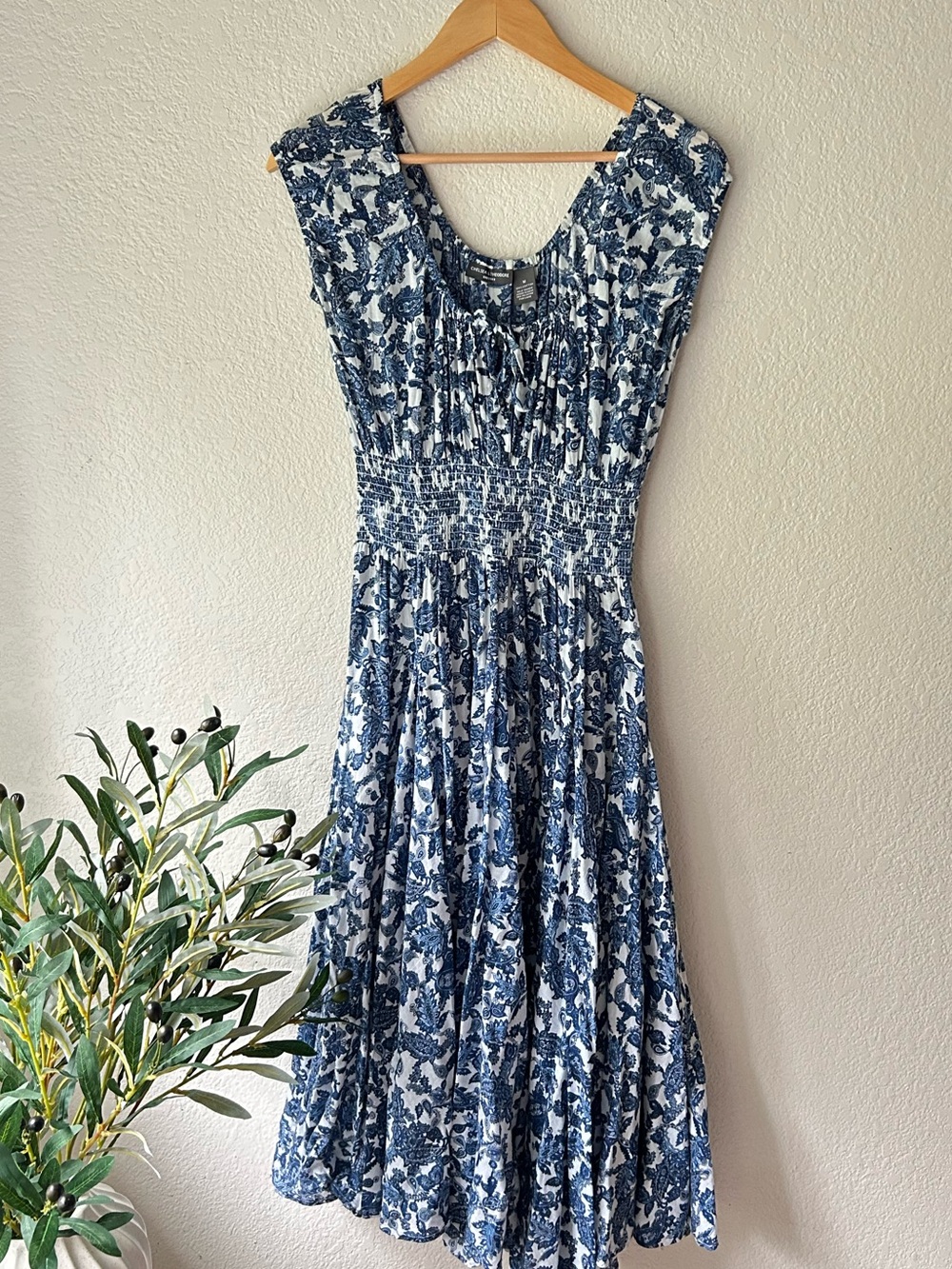 Chelsea & Theodore Blue Floral Smocked Midi Dress